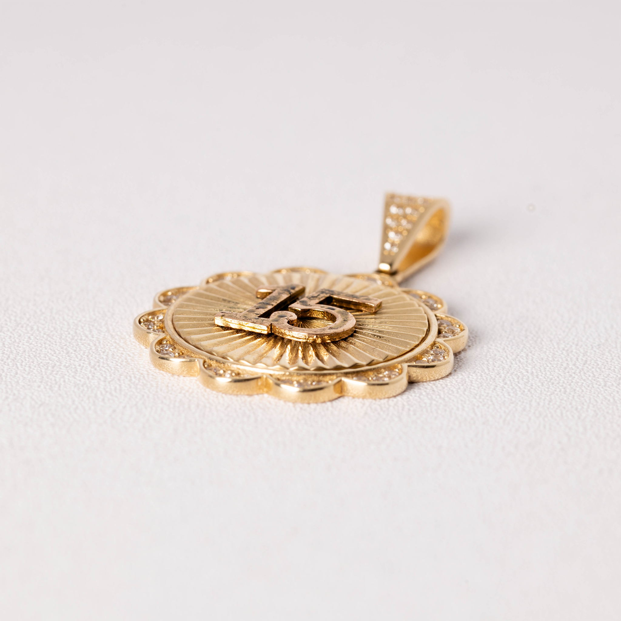 Quinceañera Medallas 15 Birthday Gift