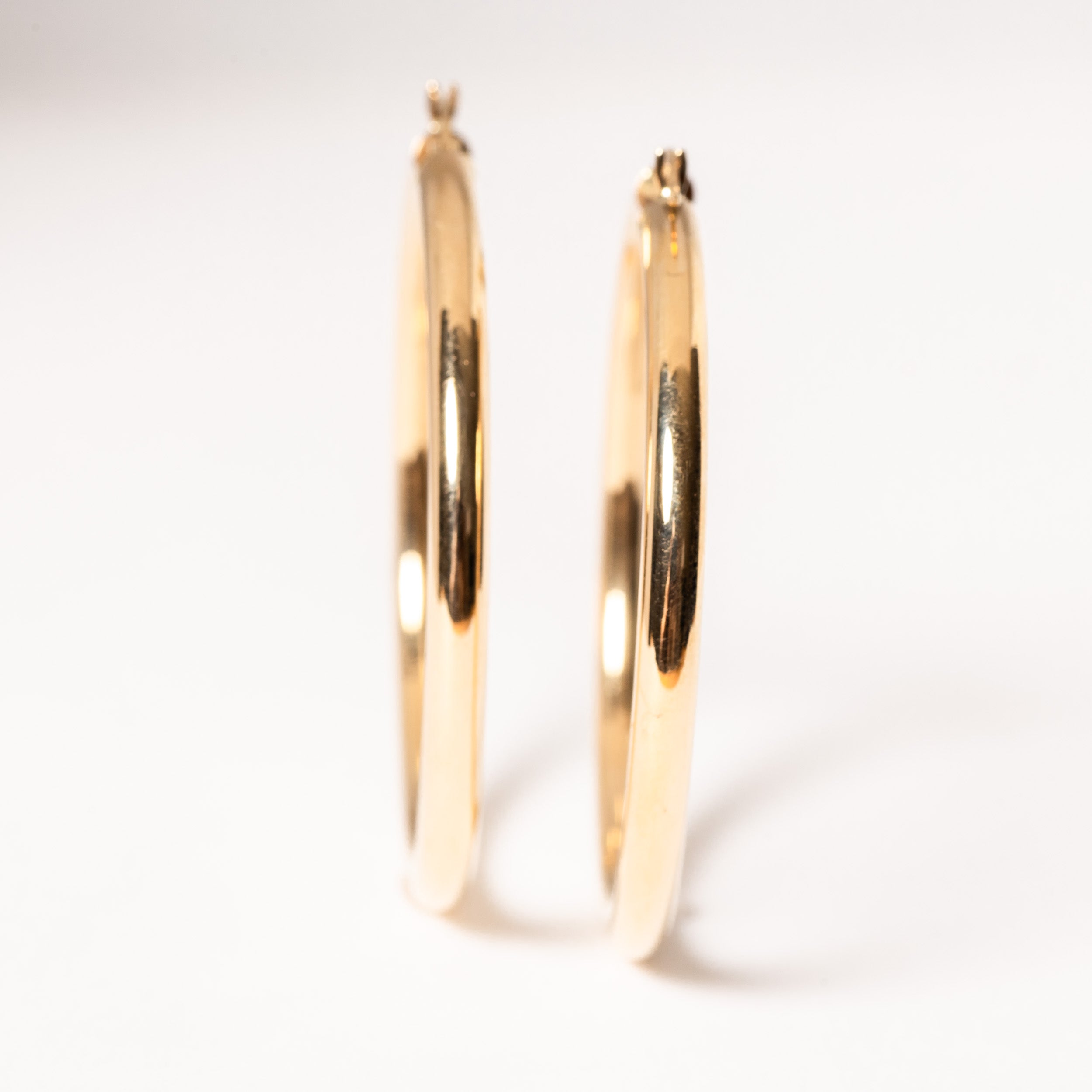 Classic Gold Medium Hoops